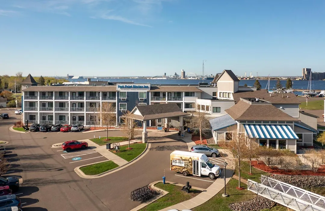 Park Point Marina Inn-1