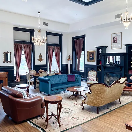 The Oliver Inn-2